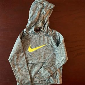 Nike Boys Size 6 sweatshirt